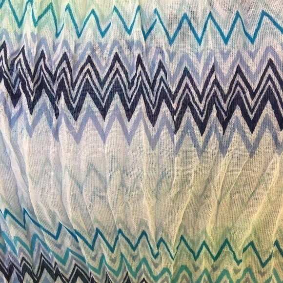 Cejon Zigzag Infinity Scarf - Picture 6 of 6